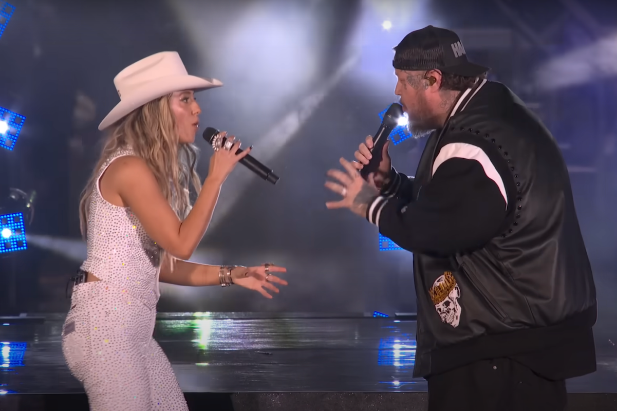 lainey wilson and jelly roll performing at the half time show