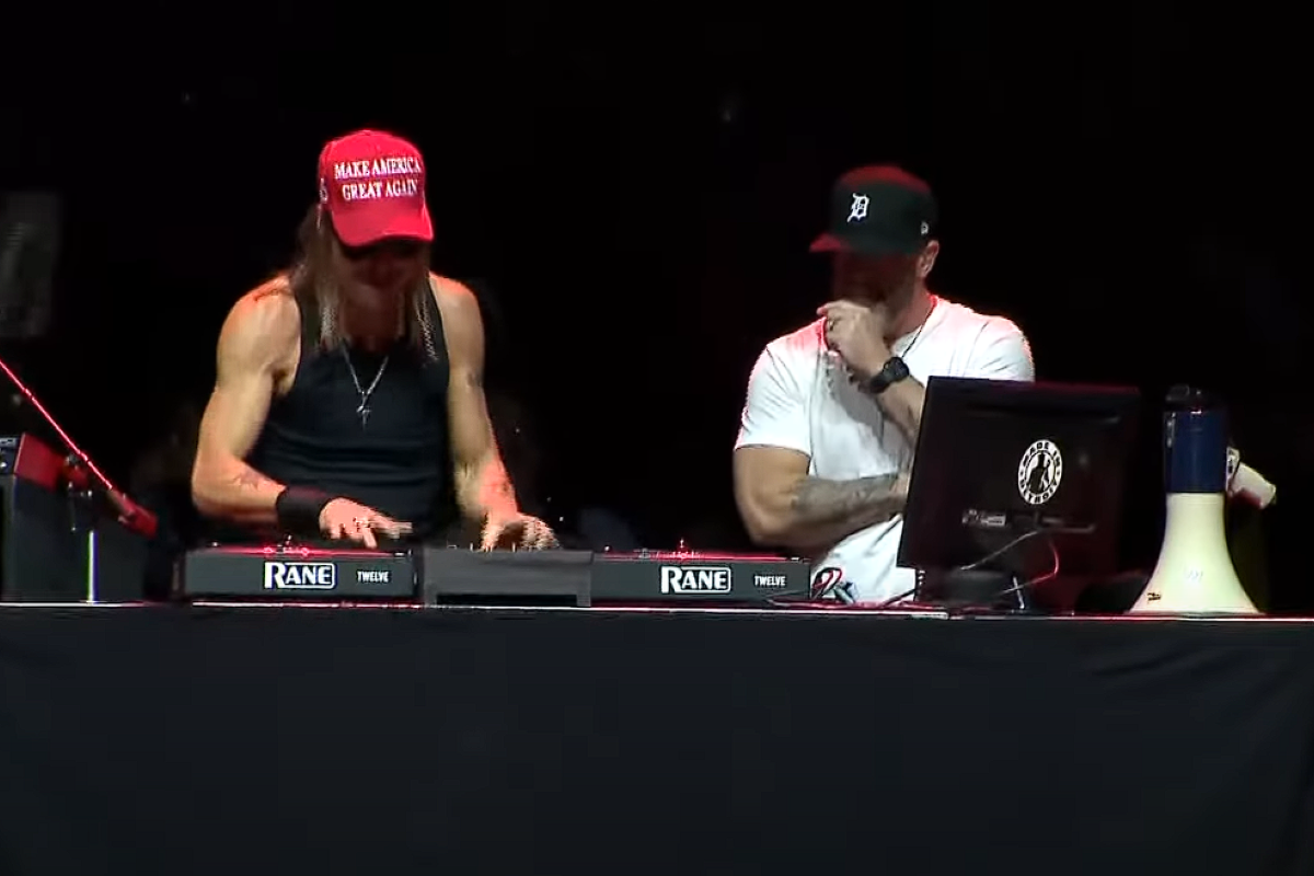 Kid Rock DJing