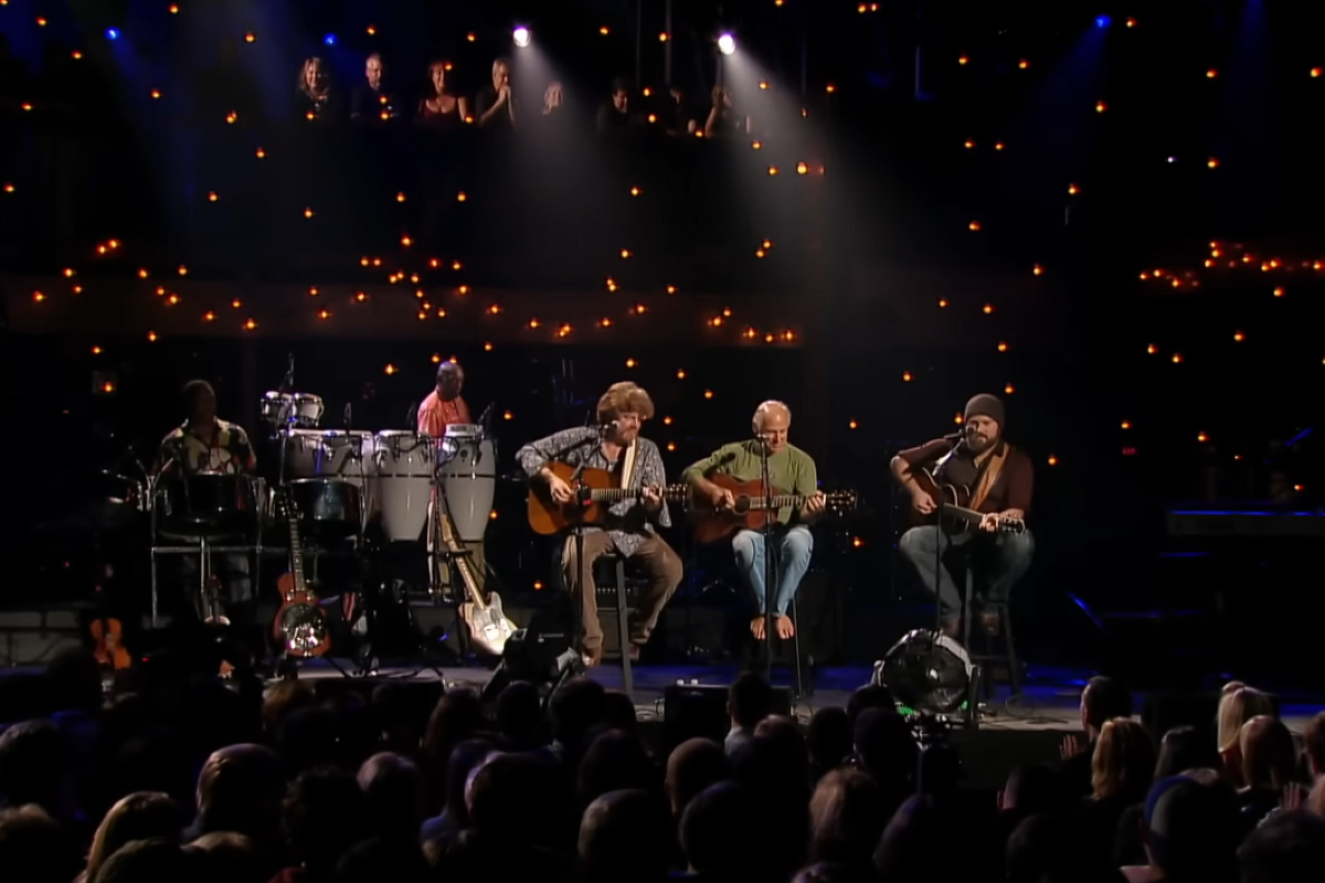 Jimmy Buffett and Zac Brown band on stage together